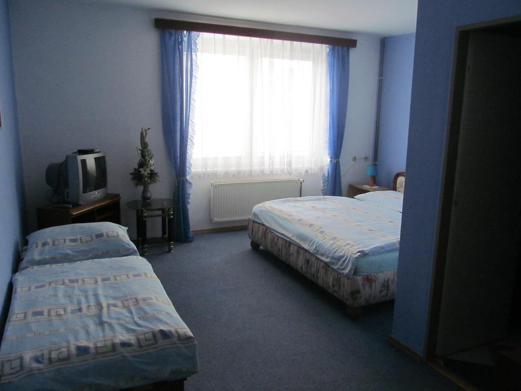 V Aleji - Ubytovani V Soukromi Valtice Exterior foto